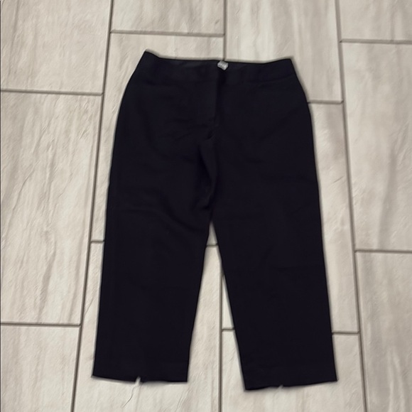 WHBM Women's Black Dress Pants With Zipper Detail Up Back Calfs Size 8 - Picture 3 of 4
